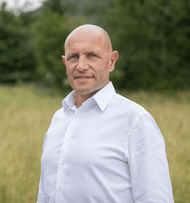 Peter Huemer freut sich auf Ihre Bewerbung!