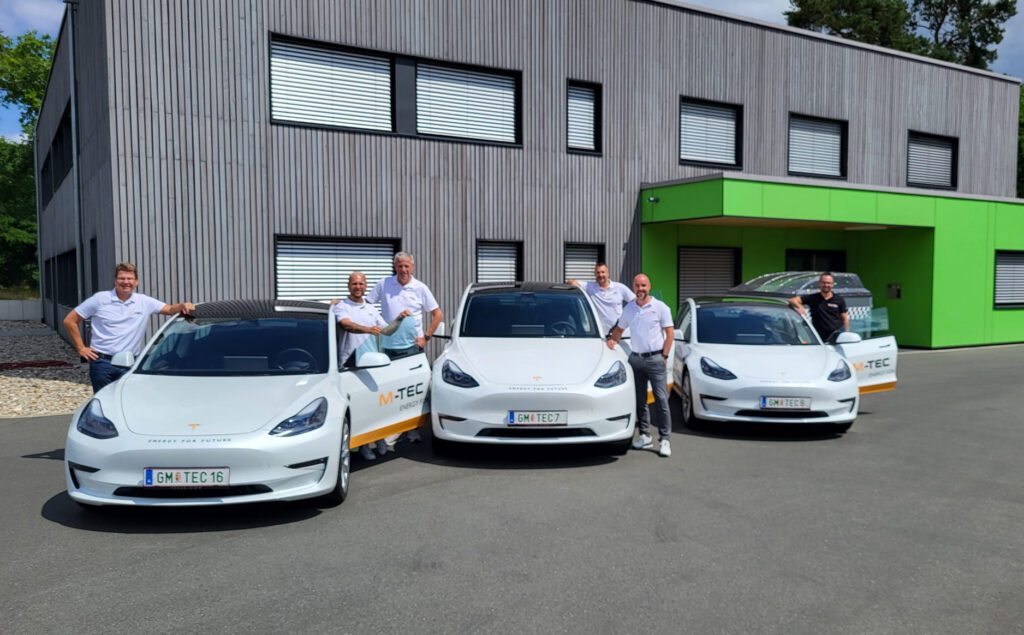 Daniel Türk und Kollegen im neuen M-TEC-Standort in Fürth