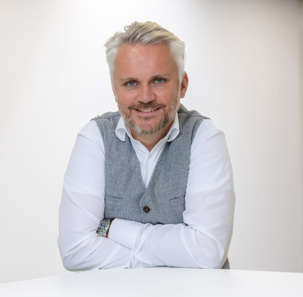 Leiter Vertrieb und Marketing International